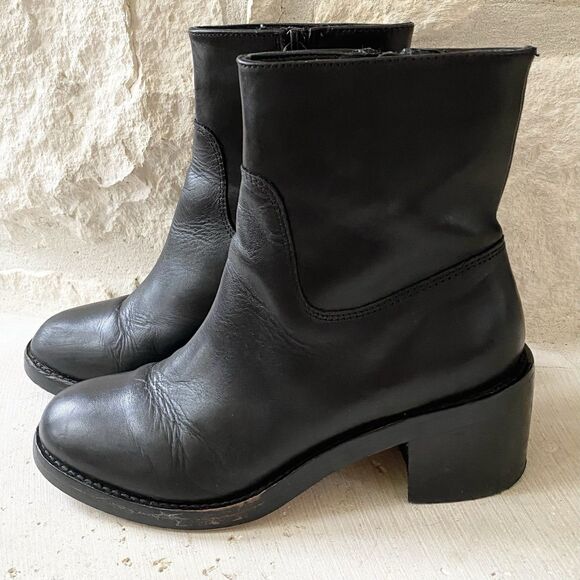 J.Crew Stacked Heel Ankle Boots Leather Black Side Zip Size 7.5 BJ869 - Picture 2 of 8